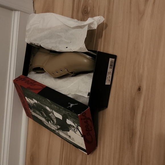 NIB Capezio TeleTone Xtreme Tap Shoes - Women's 9.5 - Picture 2 of 6